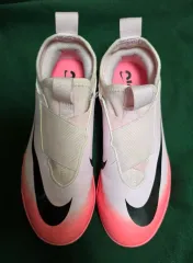 200)ナイキ サッカーシューズ