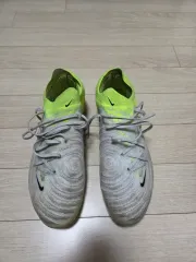 ナイキ FANTOM GX2 エリート AG 275 高品質 サッカーシューズ 出品