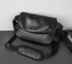 新型牛革**メンズショルダーバッグカジュアルファッション斜め掛けリュック小方形バッグ潮男バッグ