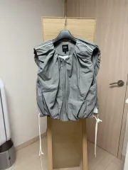 ザラ グレー ジップアップ ベスト S 新品