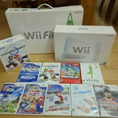 任天堂Nintendo　Wii本体　バランスボード　マリオカートハンドル　ソフト
