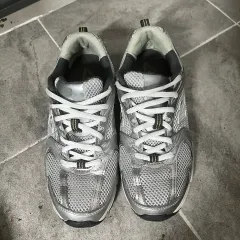 ニューバランス 530 US シルバーグレー