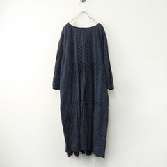 美品】近年モデル 45R タペットの小花パッチワークドレス（インディゴ