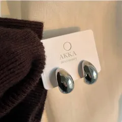 silver drop earring シルバー ドロップ 樹脂 フープイヤリング　樹脂ピアス  金属アレルギー ノンホールピアス 大ぶり 一粒 大人 プレゼント　ギフト　シンプル　お洒落　AKKA