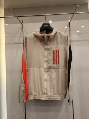 アディダス 3本線 ウィンドブレーカー フードジップアップ L (高品質)