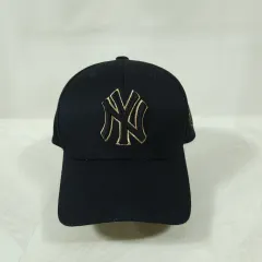 MLB ニューヨーク・ヤンキース ブラック GOLD 刺繍 ベースボールキャップ
