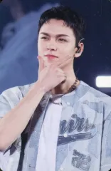 【中古】コレクションカード(男性) SEVENTEEN/バーノン(VERNON)/ライブフォト/「SEVENTEEN 2023 JAPAN FANMEETING ’LOVE’ DIGITAL CODE」封入フォトカード