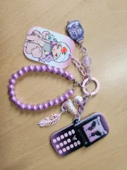 ピンクパープル スマートフォン スカル キーホルダー (ハンドメイド)