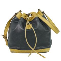 本物 サルヴァトーレ フェラガモ Salvatore Ferragamo チェーン ショルダーバッグ ポシェット レザー ネイビー バッグ 中古 本物 サルヴァトーレ フェラガモ Salvatore Ferragamo チェーン