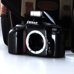 Nikon F70 + AF NIKKOR 35-80mm+赤外線リモコン Nikon F70 + AF NIKKOR 35-80mm+赤外線リモコン - メルカリ