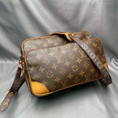 m159 LOUIS VUITTON ルイヴィトン モノグラム ポッシュトワレット15