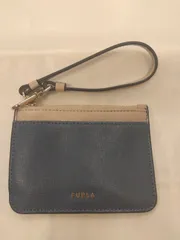 M11　フルラ　FURLA　パスケース　定期入れ　カードケース　キーリング　ストラップ取り外し可能　コインケース　小銭入れ