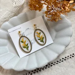 再販 ミモザの手刺繍ピアス/イヤリング