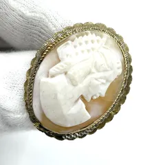 シェルカメオ　ブローチ　ペンダントトップ　縁ゴールド　ヴィンテージ H3.7　W3.0