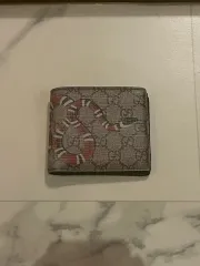 2026年最新】gucci 二つ折り財布 スネークの人気アイテム - メルカリ