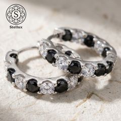 新品】K18YG モアッサナイト ピアス 3.00ct（片耳1.50ct） - メルカリ