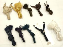 平和屋着物▼男性　和装小物　羽織紐まとめて10点　平組・丸組　夏物　紺・白・金・茶　切り房・撚り房・梵天房　逸品　AABF9345ay