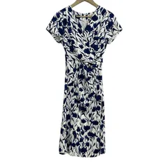 kayme(ケイミー) ワンピース サイズ11 M レディース - 白×ブルー 半袖/ロング/花柄/カシュクール