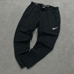 ナイキ ブラック トレーナー ズボン XL