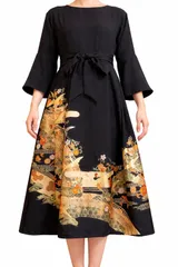 着物リメイク ワンピース ドレス 黒留袖 正絹 飛鶴 駒刺繍 金彩