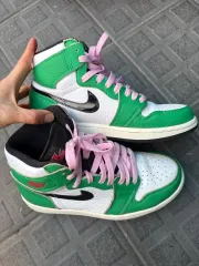 (W) ジョーダン 1 レトロ ハイ OG ラッキー グリーン 235