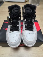 ジョーダン1 ハイ ニューヨーク×パリ 265
