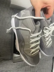 ナイキ ジョーダン 11 レトロ 265 出品