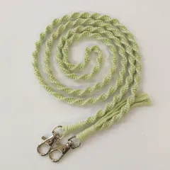 【ハンドメイド】マクラメ　ショルダーストラップ　パステルグリーン