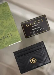 グッチ GGマーモント カードケース