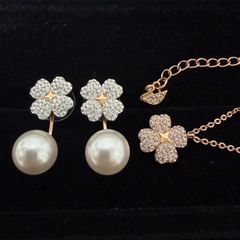 パールダイア 両耳ピアス ブレスレット - メルカリ