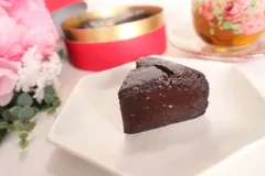「レアショコ」〜生チョコケーキ風ガトーショコラ〜卵・乳製品・小麦粉・白砂糖不使用のナチュラルスイーツ〜のサムネイル