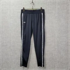 139 アンダーアーマー ブラック ヒートギア パンツ メンズ XS