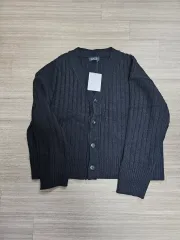 ブラックカーディガン新
