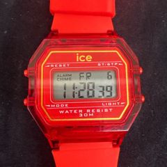 Item thumbnail for item fb1cb96c-8504-429a-8fc7-1e191bc0847e