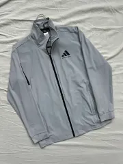 アディダス 機能性 ジップアップ