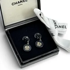 CHANEL ココマーク ボタン風 イヤリング