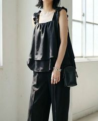 美品 DouDouドゥドゥ フリルビスチェキャミサロペット 黒 - メルカリ