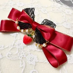 いちごチャーム付き 赤リボンと黒レースのクラシカルバレッタ / ガーリー・ロリータ