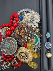 遺品整理 生前整理 アクセサリーまとめ - メルカリ