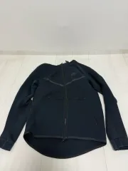 ナイキ テック フリース ブラック ジップアップ