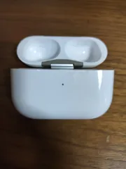 美品　Apple AirPods Pro 第2世代 充電ケースのみ USB-C A2968 純正品