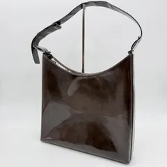 Salvatore Ferragamo（サルヴァトーレフェラガモ） エナメルレザー ショルダーバッグ ブラウン