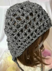 ボンネット風ニット帽子 ハートのモチーフがかわいい ※ハンドメイド