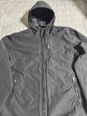 ポロ ウィンドブレーカー