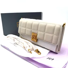 ✨新品✨ROBINMAY ロビンメイ 長財布 クリームホワイト ショルダーバッグ ゴールド金具 ショルダーチェーンのサムネイル