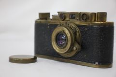 ち*】様 ヨドバシカメラ記念品 Nikon F2型 金属製 貯金箱 非売品