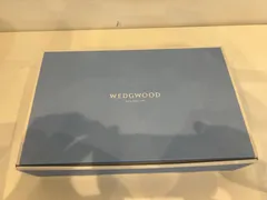 ウェッジウッドの「プロミシス ウィズ ディス リング」シャンパントールペアグラスセット