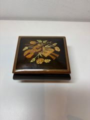 希少/未使用】リュージュ スイス製 回転オルゴール皿「花のワルツ