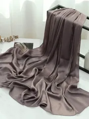 アクセサリー レディース スカーフ 1枚 女性用エレガントな無地フェイクシルク長方形スカーフ、ヘッドスカーフ、ネックスカーフ、ショールとしても使用可能、軽量で快適、無地デザイン、春夏秋の日常着やドレスとの組み合わせ