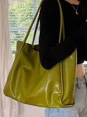 バッグ レディース トートバッグ 2024年新作 ソフトレザー大容量ハンドバッグ、教室や通勤に適しています。ユニークなデザイン、肩掛けやわきに挟んで持てます。